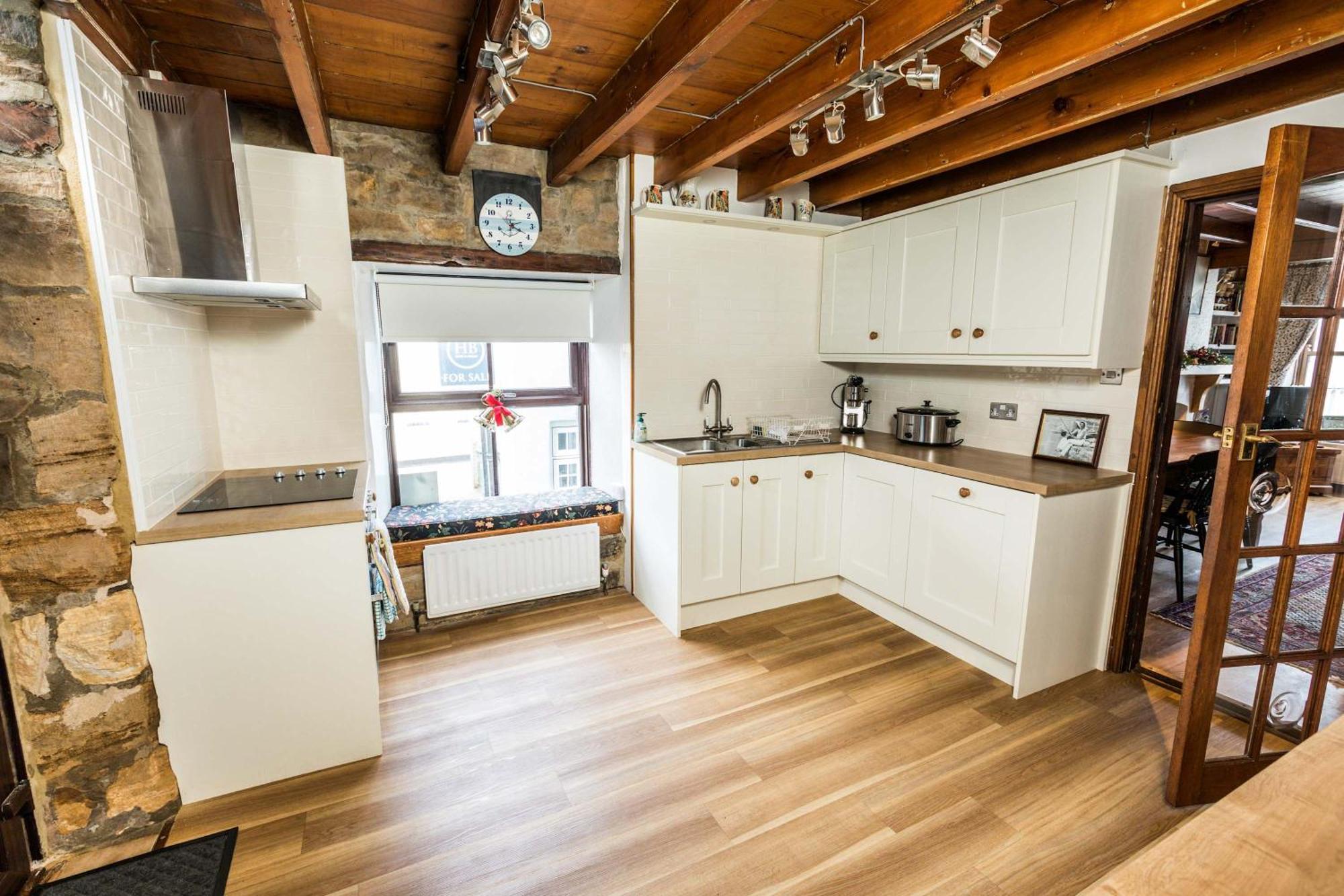 Letaway - Captain Cook's Cottage, Staithes